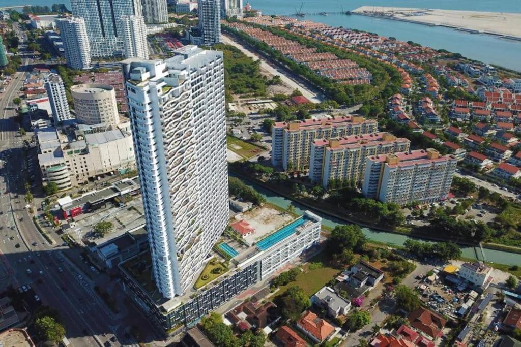 Deluxe Seaview Suite Twin Bed By The Only Bnb Tanjung Tokong Εξωτερικό φωτογραφία